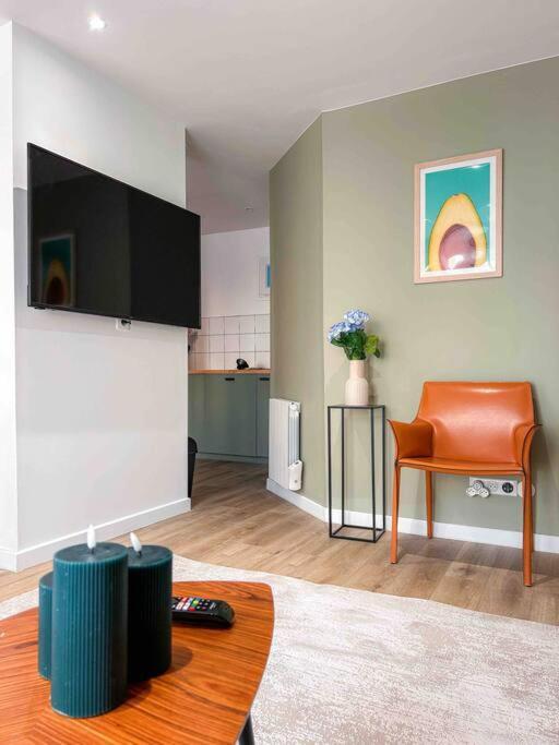 Apartamento La Vie Est Belle A Montreuil Wi-Fi & Metro 9 Parking Gratuit Exterior foto